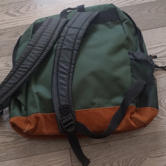 Nice back backpack 🌸🍀🌸 - Picture 8 of 8